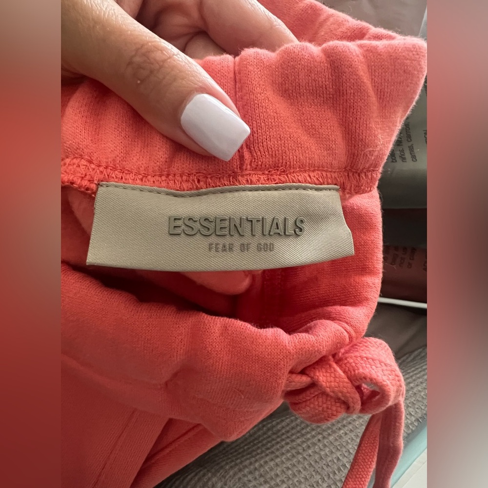 Essentials jogger - Picture 4 of 4